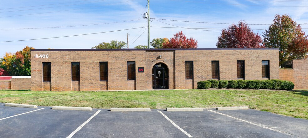 More Photos Of 326 Edwardia Dr, Greensboro Unknown For Lease