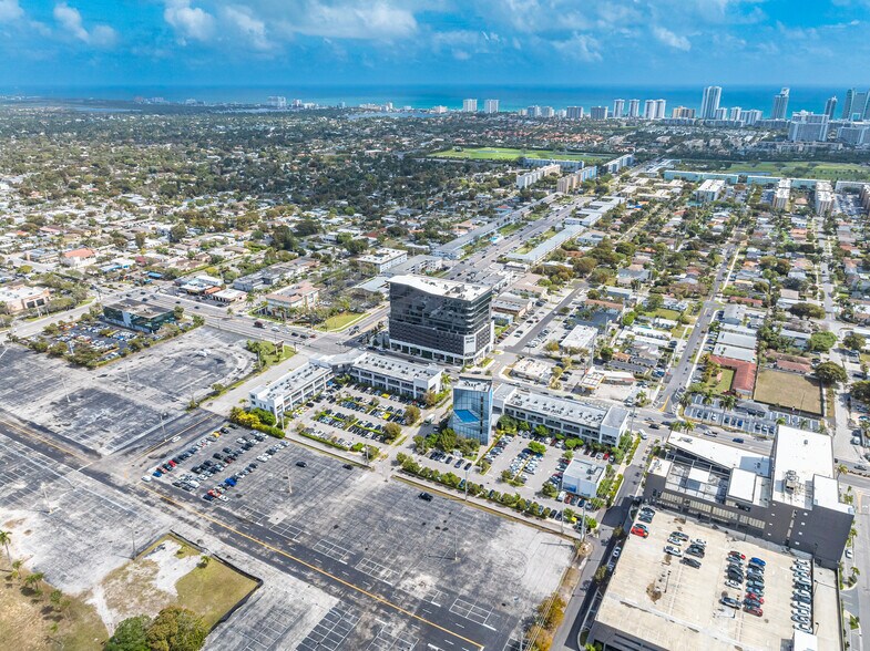 More Photos Of 800 N Federal Hwy, Hallandale Beach Office For Sale