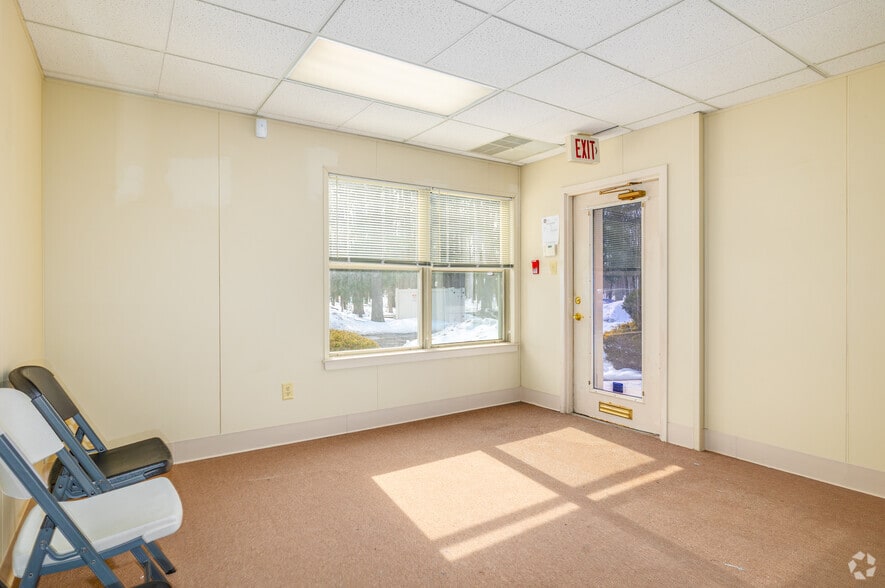 More Photos Of 100-1000 Birchfield Dr, Mount, Mount Laurel Unknown For Lease