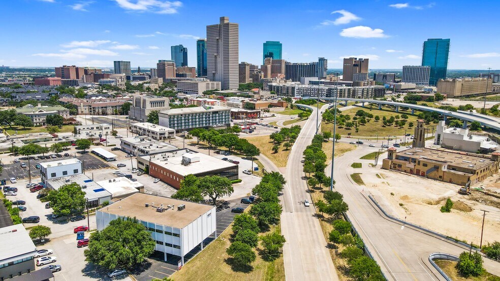 More Photos Of 1200 West Fwy, Fort Worth Office For Lease