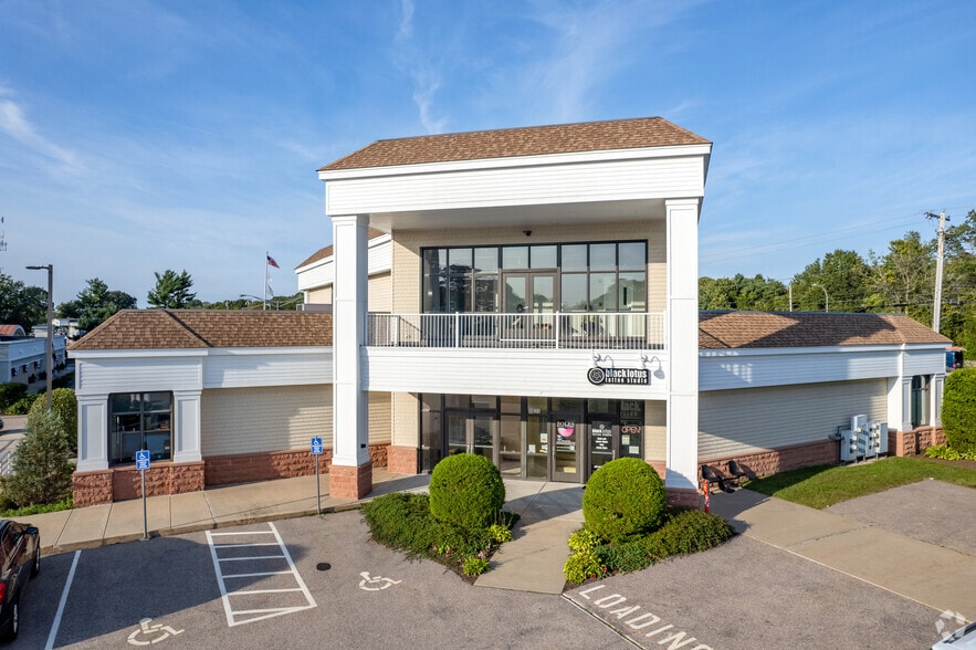More Photos Of 3045 Tower Hill Rd, South Kingstown Unknown For Lease
