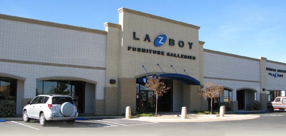 More Photos Of 354 S Highway 92, Sierra Vista Office For Lease