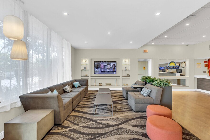 More Photos Of 3755 Cheney Hwy, Titusville Hotel For Sale