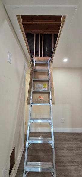 More Photos Of 2916 N Croskey St, Philadelphia Flex For Sale