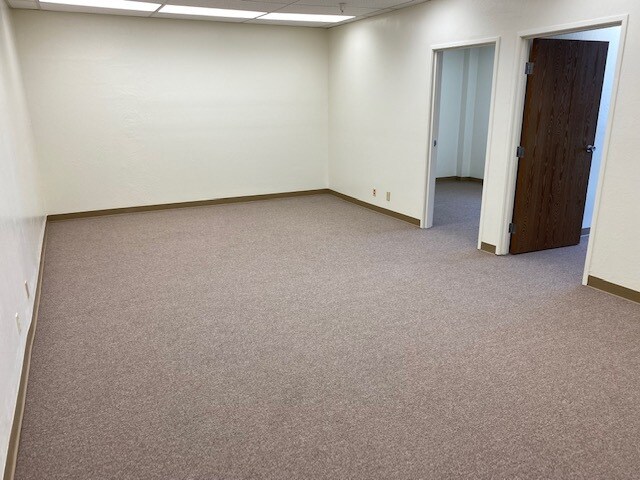 More Photos Of 315-333 Freeport Blvd, Sparks Warehouse For Lease