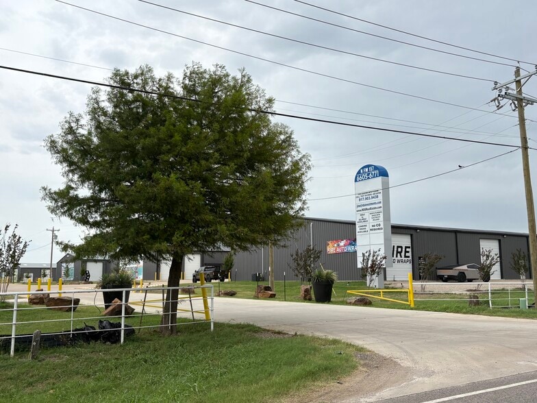More Photos Of 6751 N FM 157, Venus Warehouse For Lease