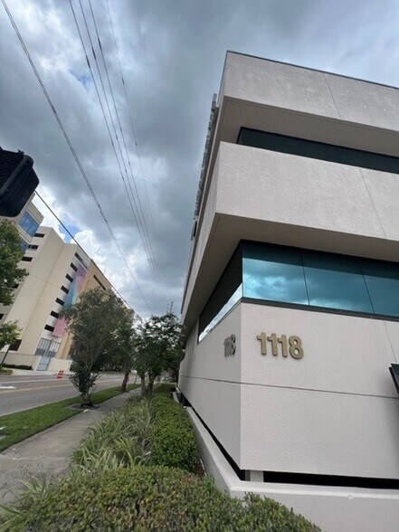 More Photos Of 1118 S Orange Ave, Orlando Medical For Sale