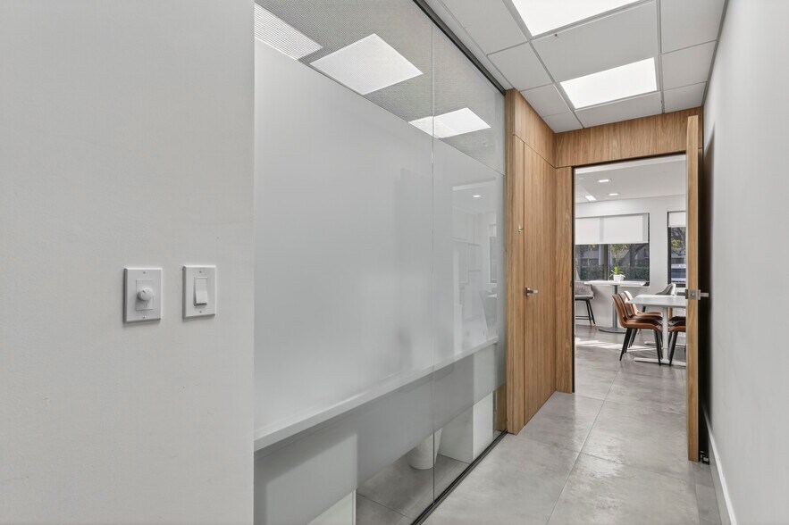 More Photos Of 9400 SW 77th Ave, Miami Office For Lease