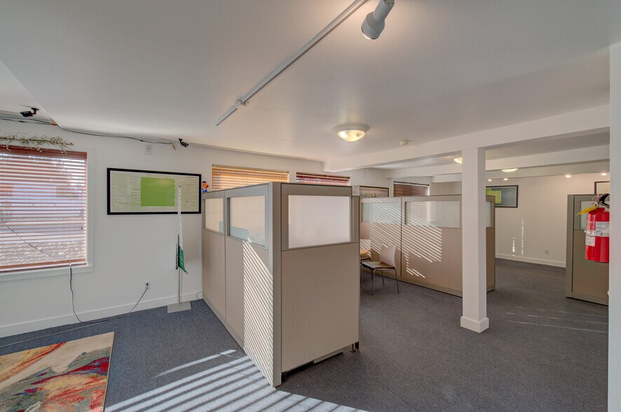 More Photos Of 3003 Highway 101 N, Gearhart Self Storage For Sale
