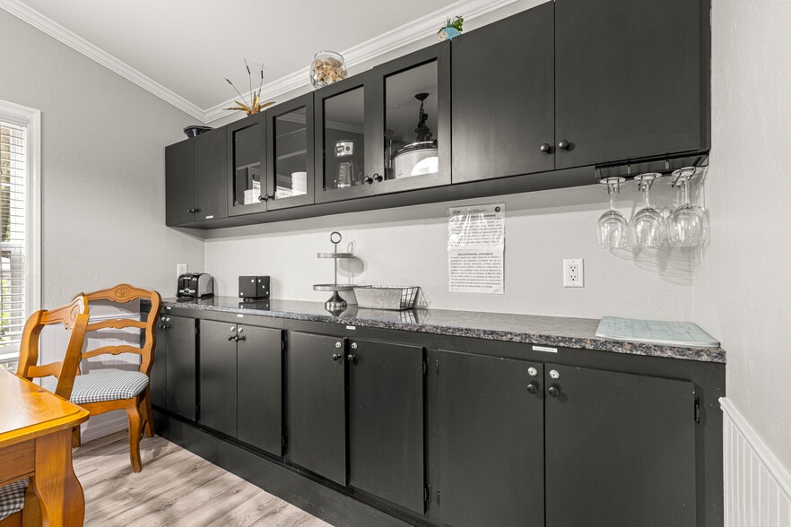 More Photos Of 110 NE Crystal St, Crystal River Specialty For Sale