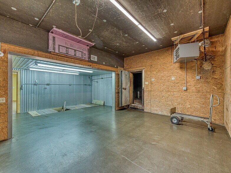 More Photos Of 14011 Laplaisance Rd, Monroe Freestanding For Sale