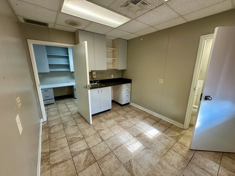 More Photos Of 1500 SE Magnolia Ext, Ocala Medical For Lease