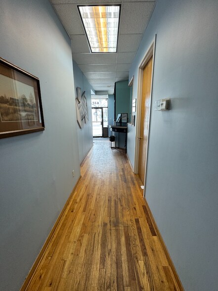 More Photos Of 637 Willis Ave, Williston Park Storefront Retail Office For Lease