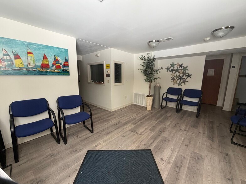 More Photos Of 253 Pleasant Lake Ave, Harwich Medical For Lease