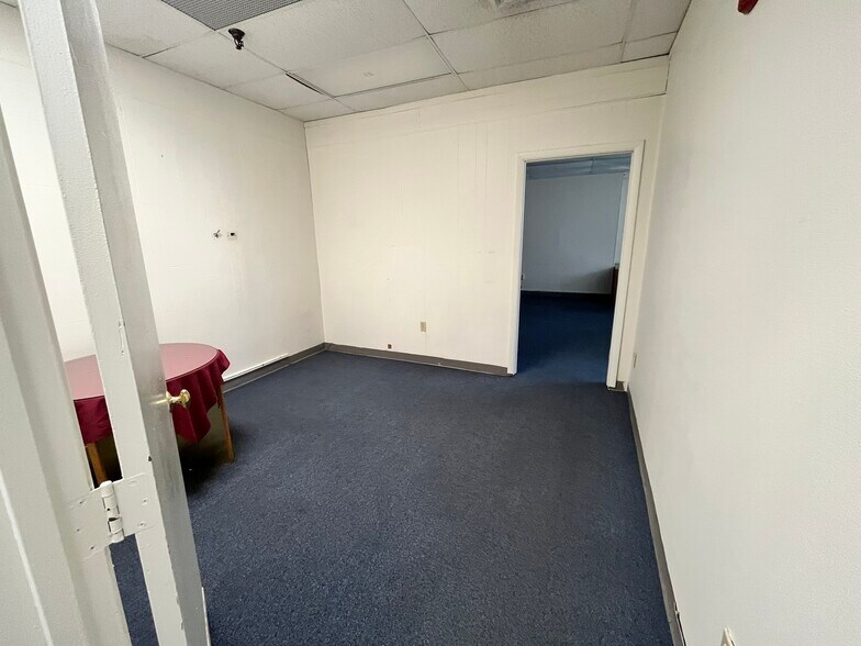 More Photos Of 14 Dartmouth St, Malden Office For Lease