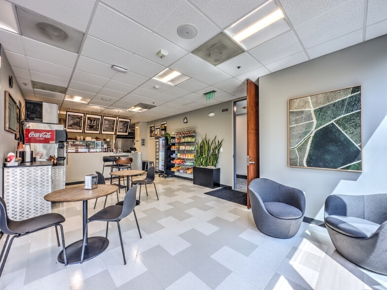 More Photos Of 10375 Park Meadows Dr, Lone Tree Office For Lease