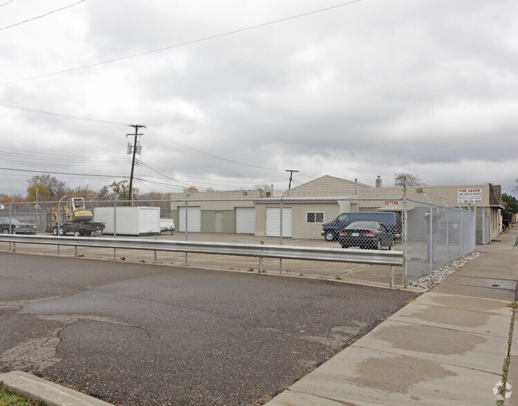 More Photos Of 45-47 E 10 Mile Rd, Madison Heights Warehouse For Sale