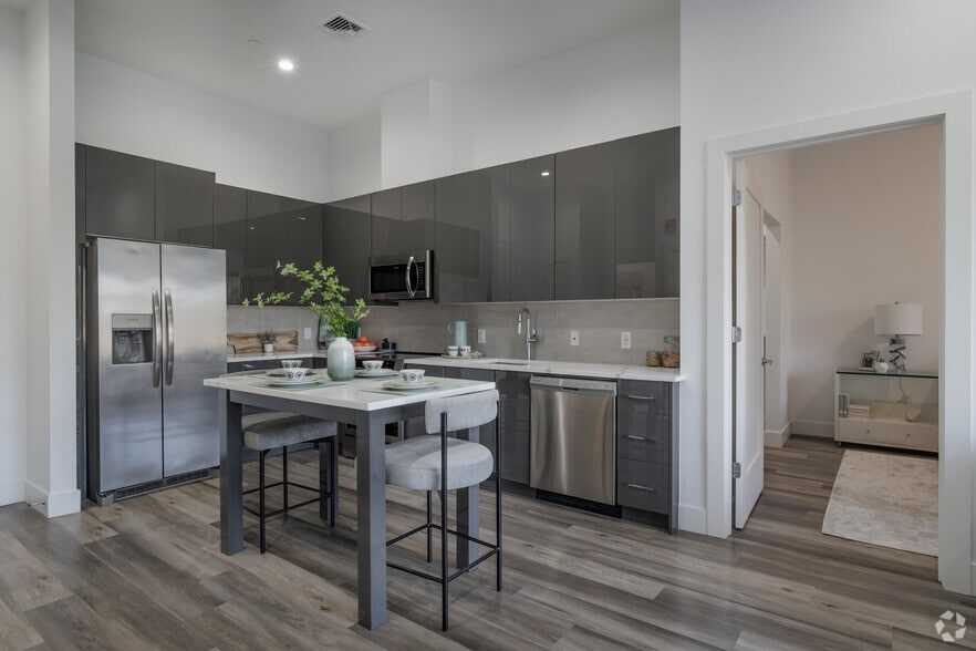 More Photos Of 19 Washington Ave, Suffern Apartments For Sale