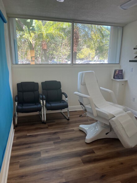 More Photos Of 100 SE 15th Ave, Fort Lauderdale Medical For Sale