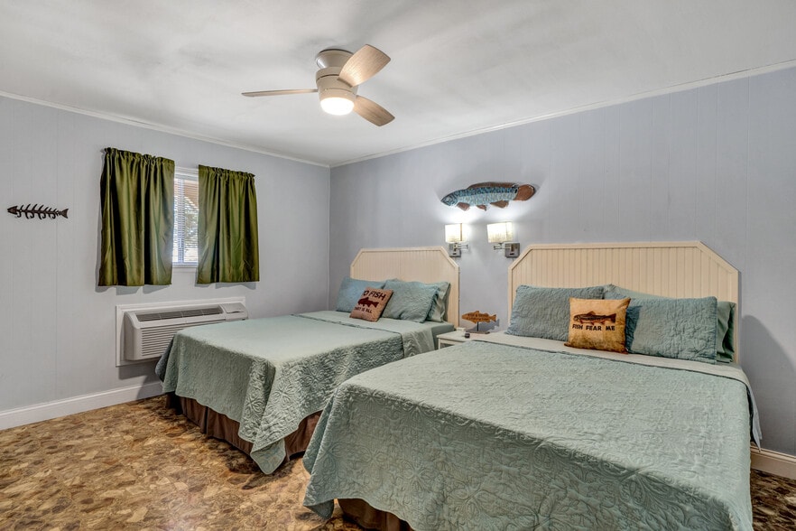 More Photos Of 2784 W State Highway 154, Quitman Hotel For Sale