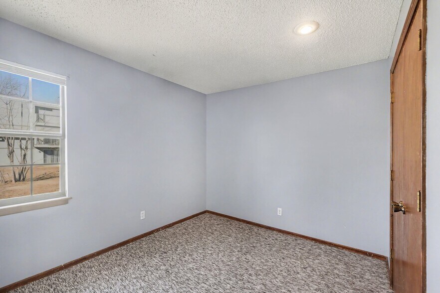 More Photos Of 8622-8630 Lane Ave, Raytown Apartments For Sale