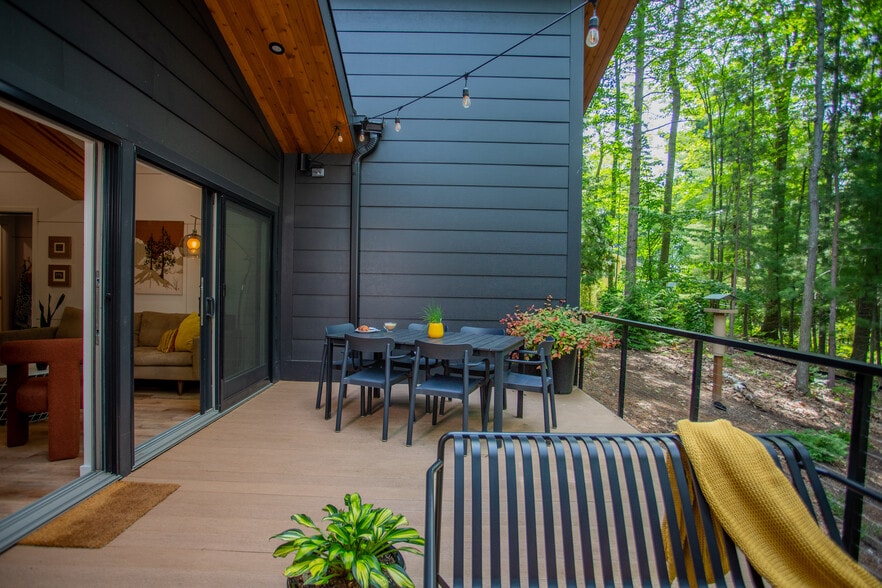 More Photos Of 7103 Lake View Rdg, Lake Ann Hospitality For Sale