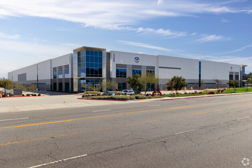 More Photos Of 2300 Redondo Ave, Long Beach Warehouse For Lease