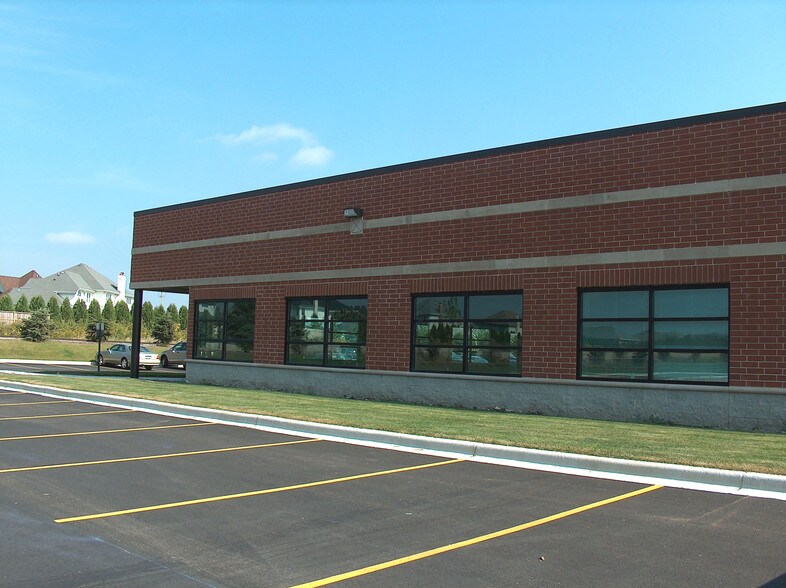 More Photos Of 8505 W 183rd St, Tinley Park Medical For Lease