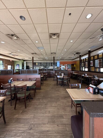 More Photos Of 4104 W Interstate 40, Amarillo Freestanding For Lease