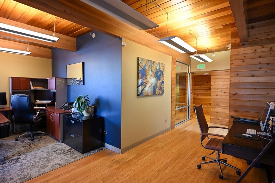 More Photos Of 1122 N El Paso St, Colorado Springs Office For Sale