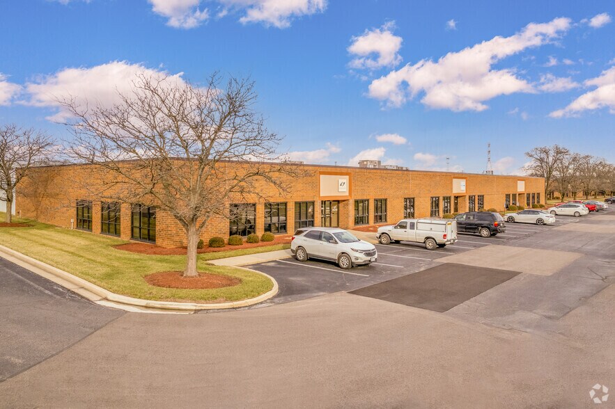 Primary Photo Of 10148-10188 International Blvd, West Chester Showroom For Lease