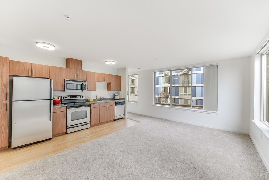 More Photos Of 118 Republican St, Seattle Apartments For Lease