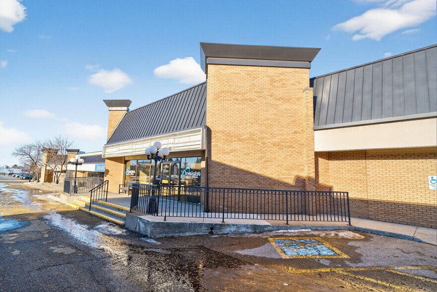 More Photos Of 136 Athabascan Av, Sherwood Park General Retail For Lease