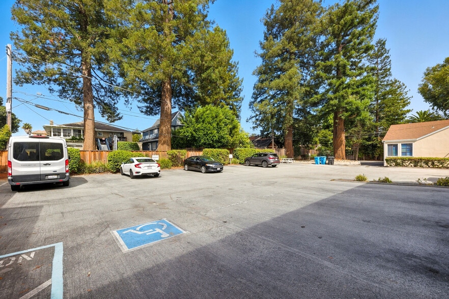 More Photos Of 1021 S El Camino Real, San Mateo Office For Sale