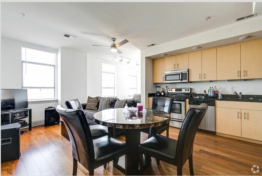 More Photos Of 30 Franklin St, Petersburg Multifamily For Sale