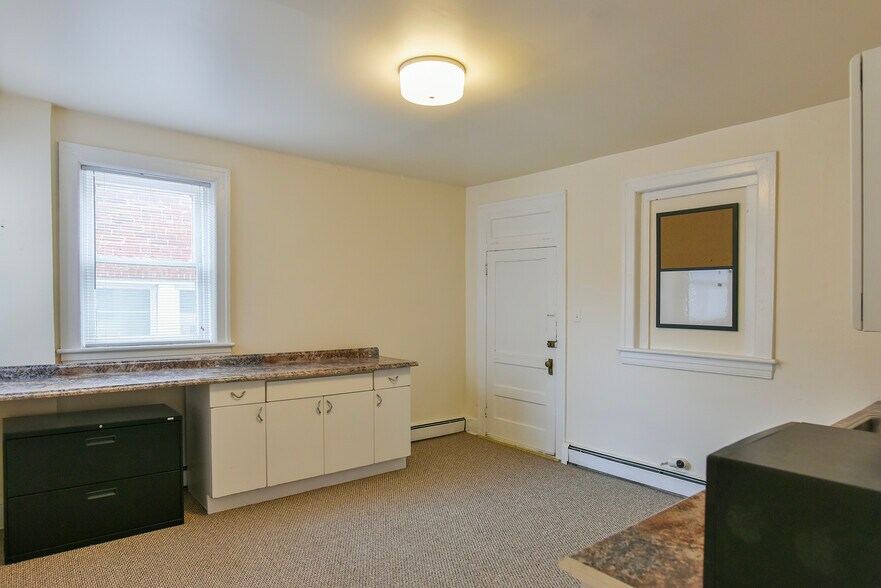 More Photos Of 29 W Franklin St, Hagerstown Apartments For Sale
