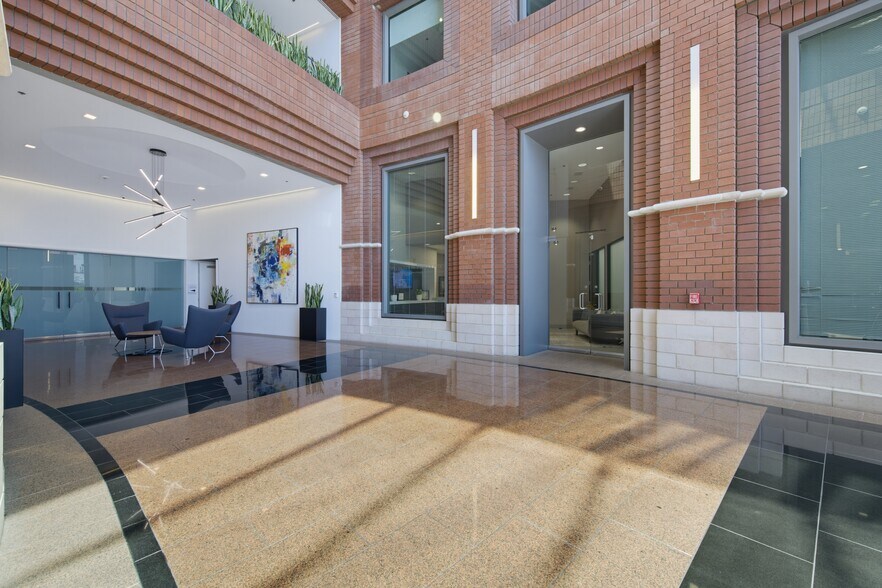 More Photos Of 350 S Beverly Dr, Beverly Hills Office For Lease