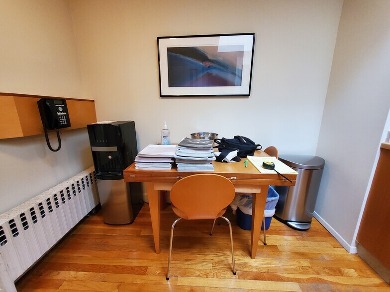 More Photos Of 235 E 58th St, New York Storefront Retail Residential For Sale