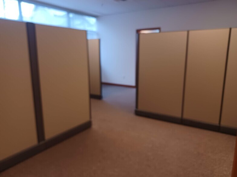 More Photos Of 10305 196th Street Ct E, Graham Office For Lease