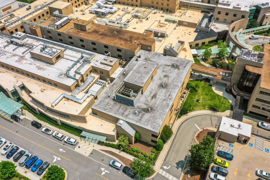 More Photos Of 7601 Forest Ave, Richmond Medical For Lease