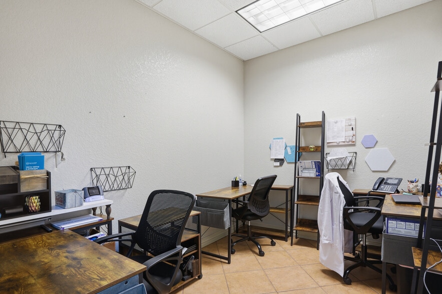 More Photos Of 8845 Davis Blvd, Keller Medical For Sale