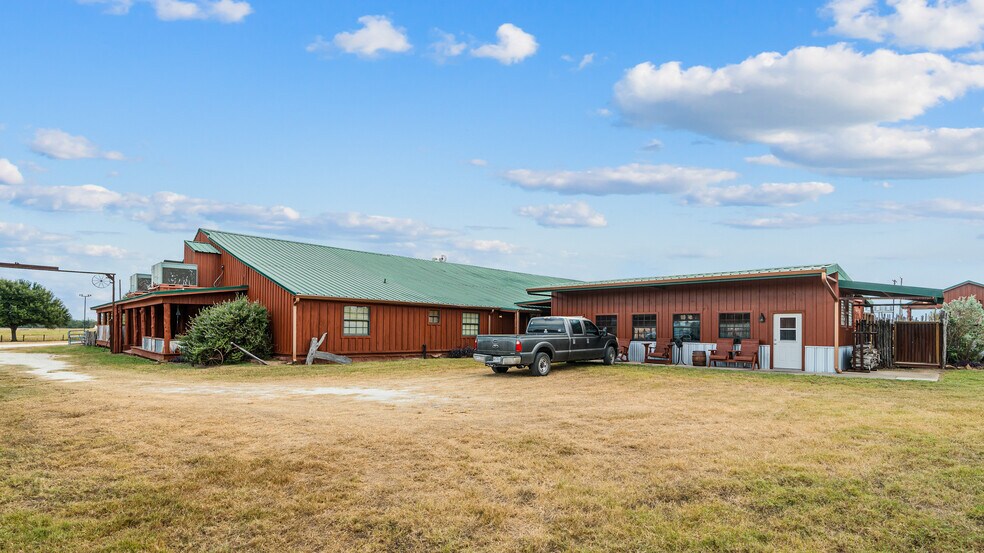 More Photos Of 2692 Highway 105 W, Navasota Specialty For Sale