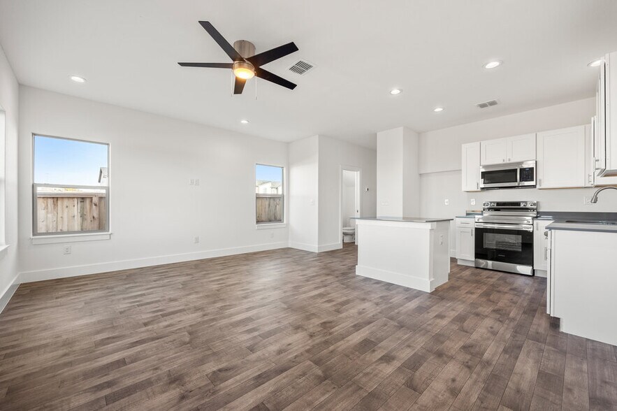 More Photos Of , San Antonio Multifamily For Sale