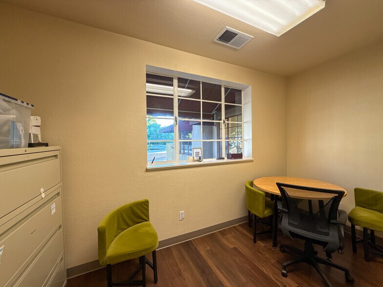 More Photos Of 534 B St, Santa Rosa Medical For Sale