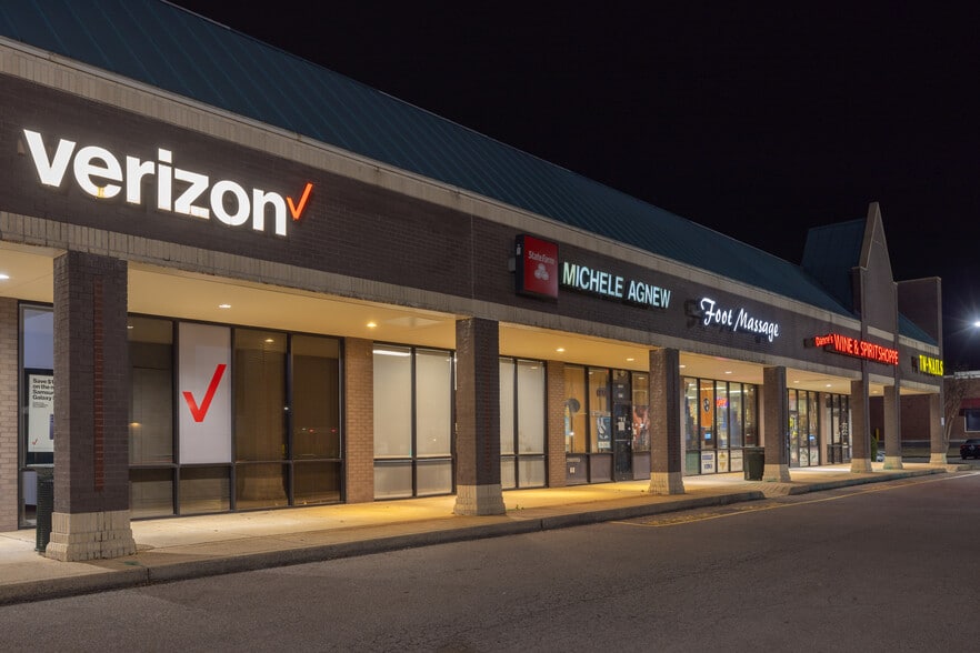 More Photos Of 6600 Stage, Bartlett Unknown For Lease