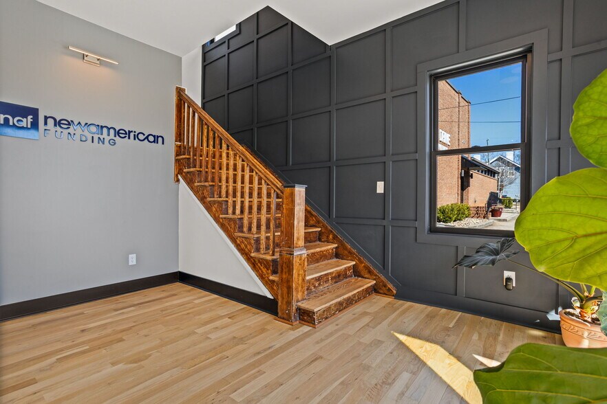 More Photos Of 204 Mills Ave, Greenville Office For Sale