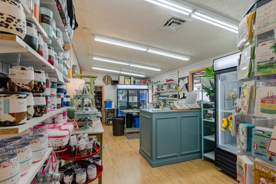 More Photos Of 29350 Matthewstown Rd, Easton Garden Center For Sale