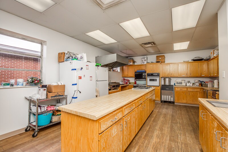 More Photos Of 510 Rosebank Ave, Nashville Schools For Lease