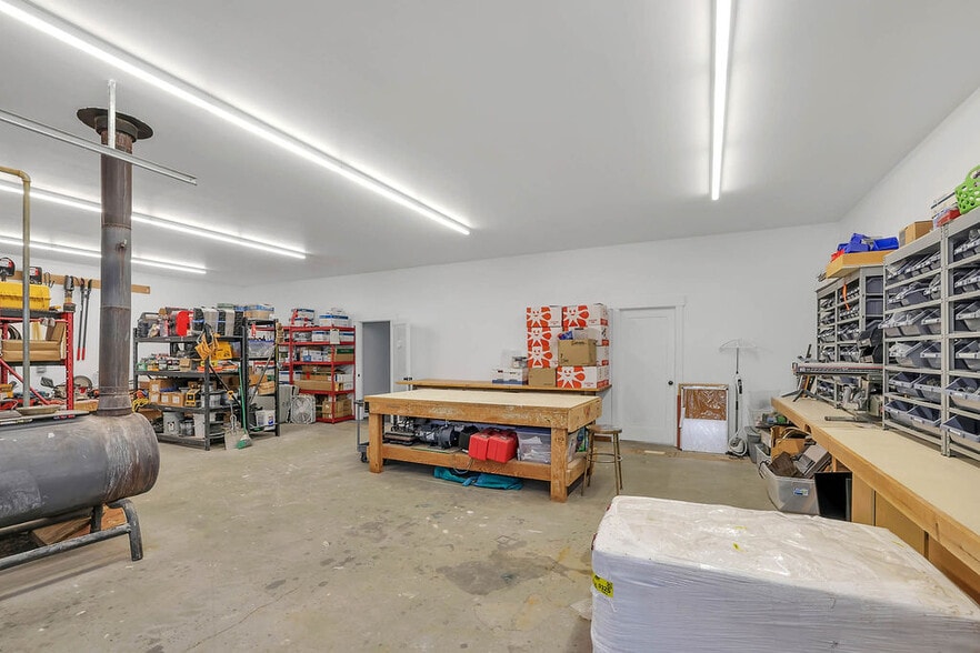 More Photos Of 105 E Jacob St, Mccall Service For Sale