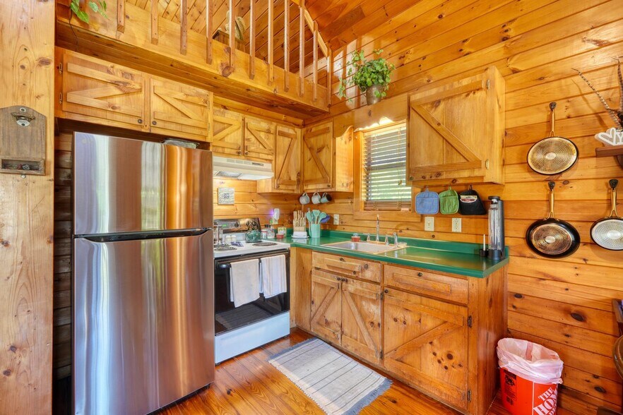More Photos Of 23 & 60 Greenbriar Hwy, Blairsville Office For Sale